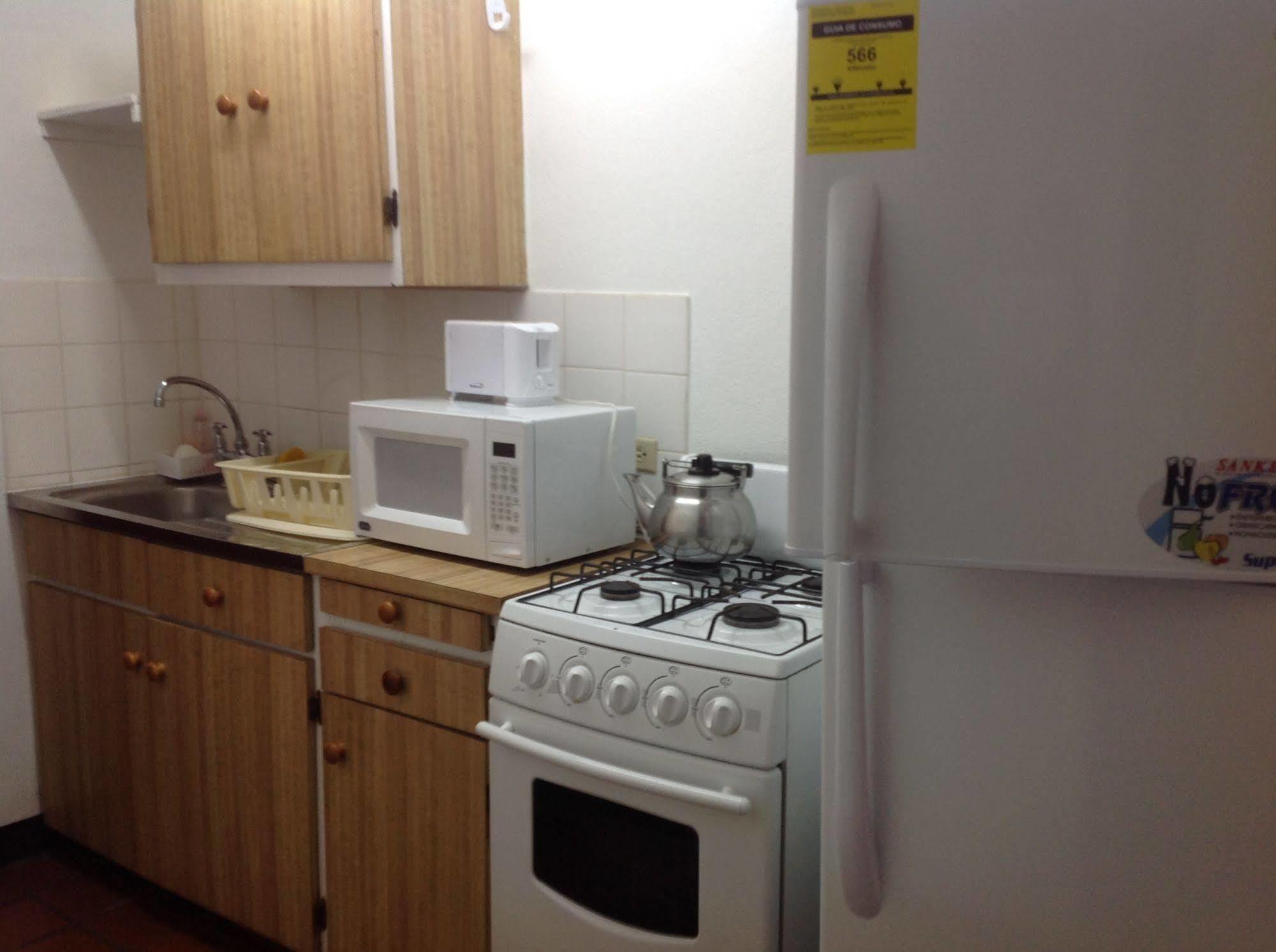 Oistins Carib Blue Apartments מראה חיצוני תמונה