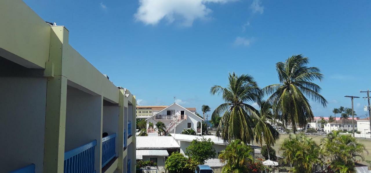 Oistins Carib Blue Apartments מראה חיצוני תמונה